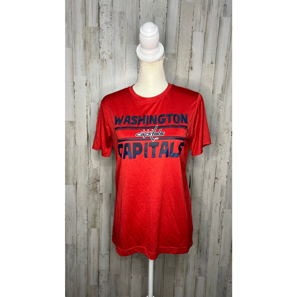 NWT NHL Washington Capitals Red Victory Arch T-Shirt Kids Size XL