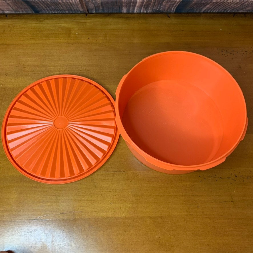 Vintage Tupperware Servalier Round Orange w/ Lid Medium