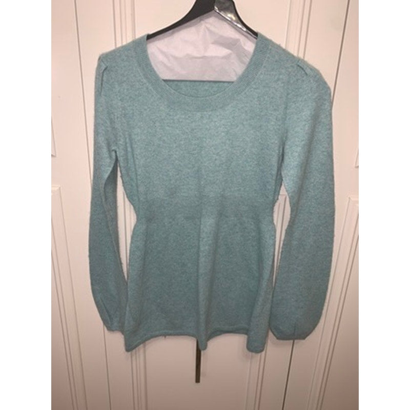 Banana Republic Women's Blue Pullover Sweater Size Medium Long Sleeve