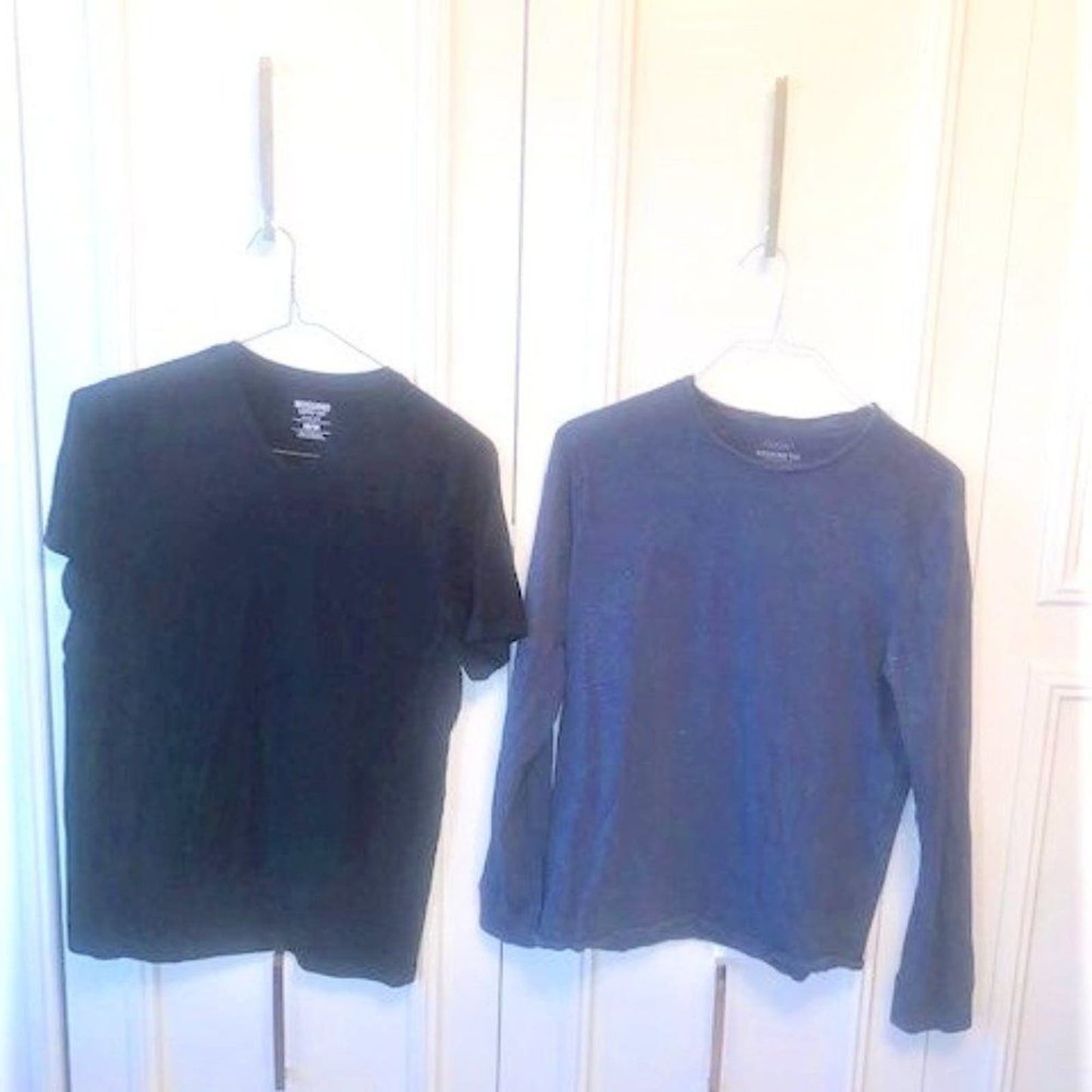 Set 2 grey/black t-shirts shown M