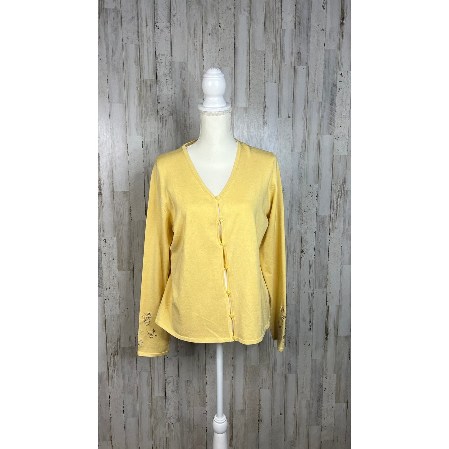 Pendleton Women's Small Yellow Embroidered Cardigan Sweater Long Sleeve V-Neck