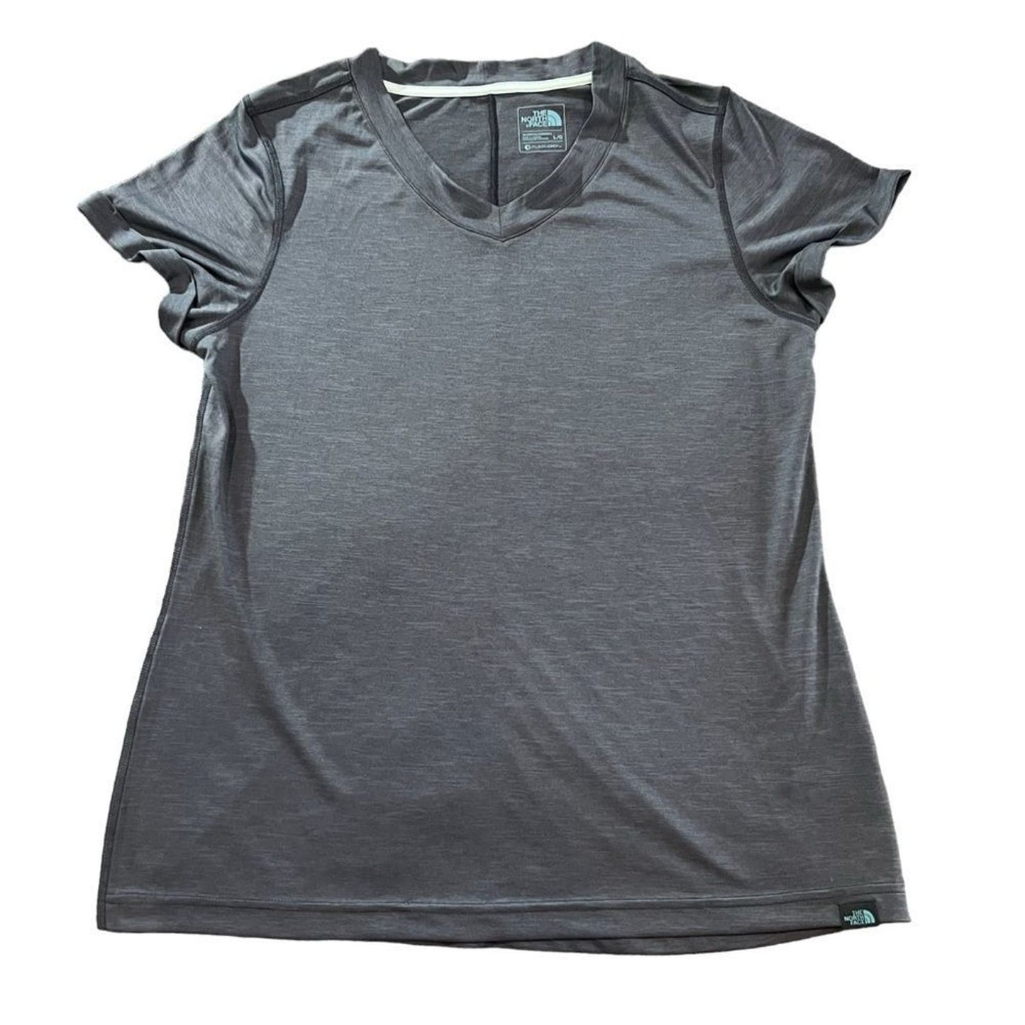 The North Face Hyperlayer FD Short Sleeve V-Neck Tech Tee - Women's Large