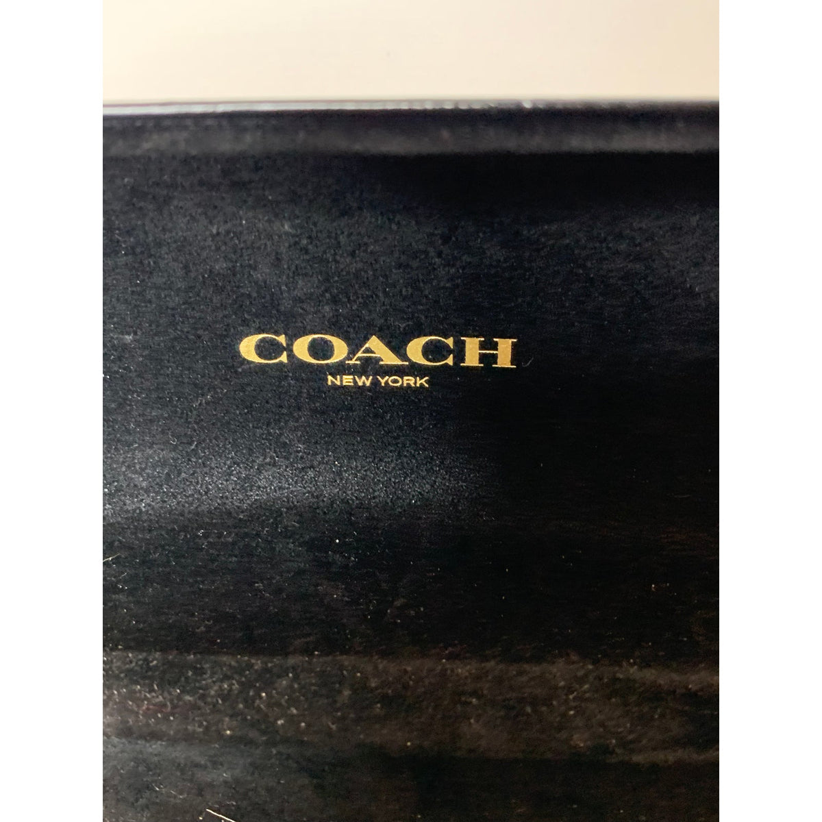 Coach Case Black Hard Clamshell Hinged Protective Logo Lining