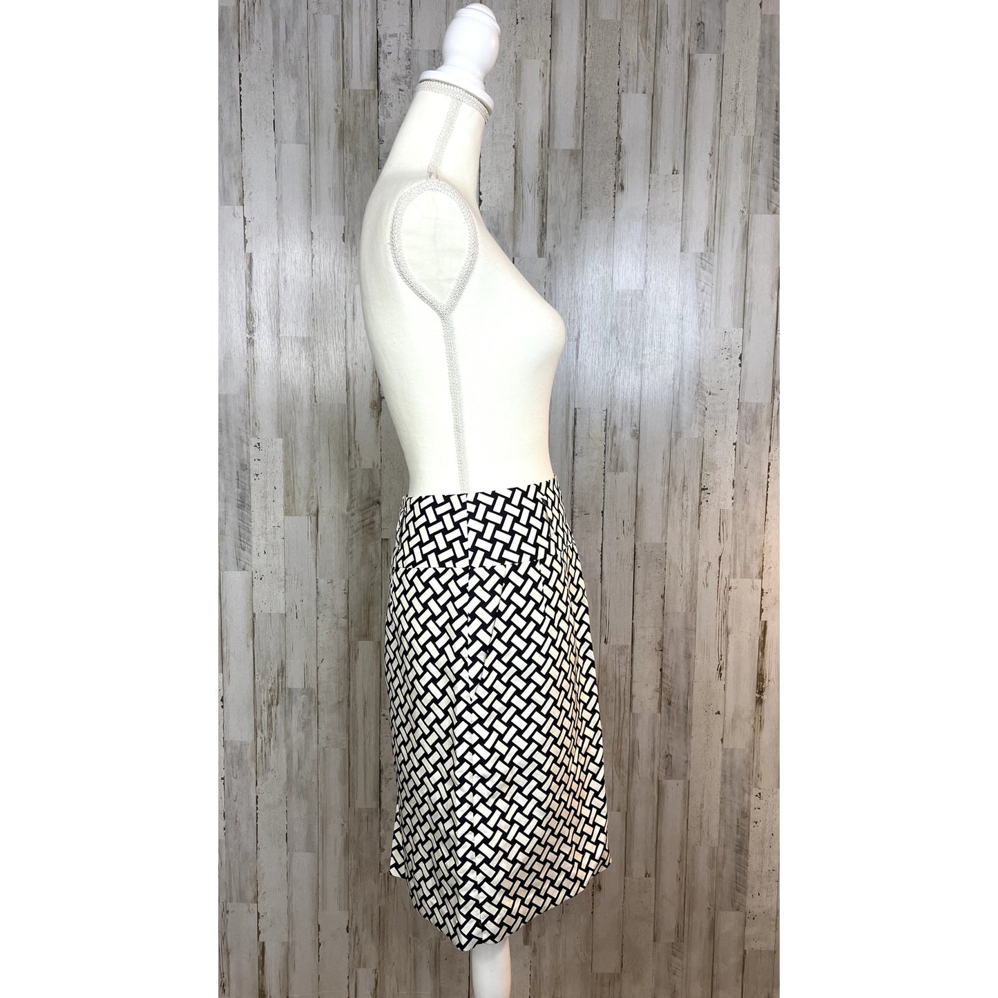 Antonio Melani Women's Size 2 Black Geometric Pencil Knee Length Business Skirt