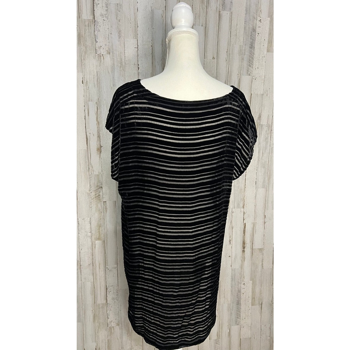 Eileen Fisher Women's Black Velvet Burnout Stripe Cap Sleeve Blouse Medium