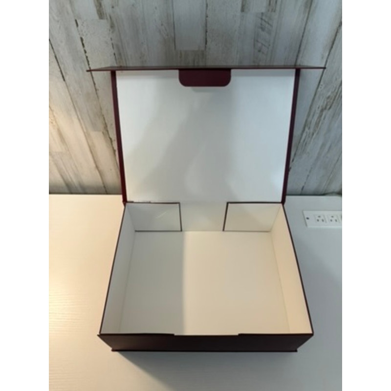 Gucci Gift Presentation Storage Box Burgundy Red White DAMAGED