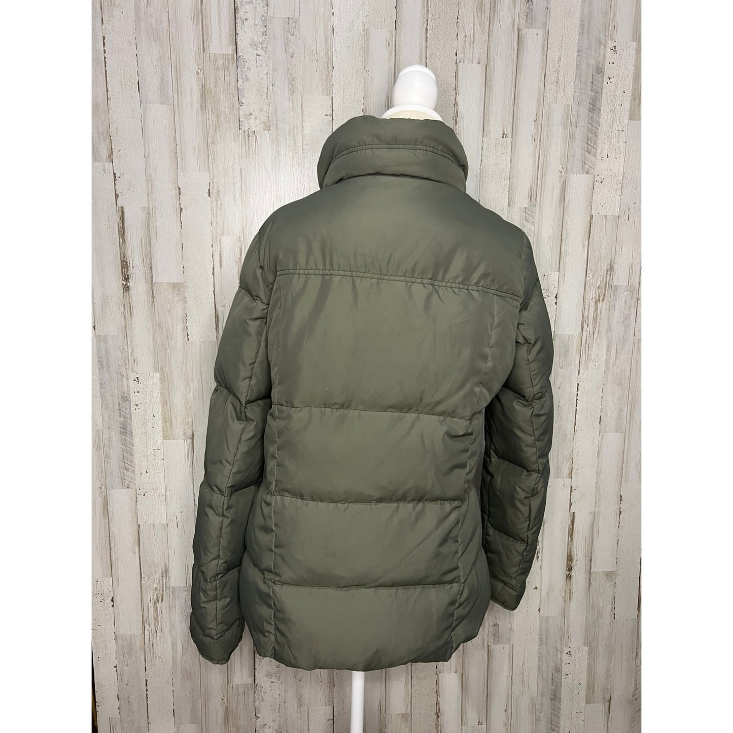 Abercrombie & Fitch Women's Medium Olive Green Puffer Jacket