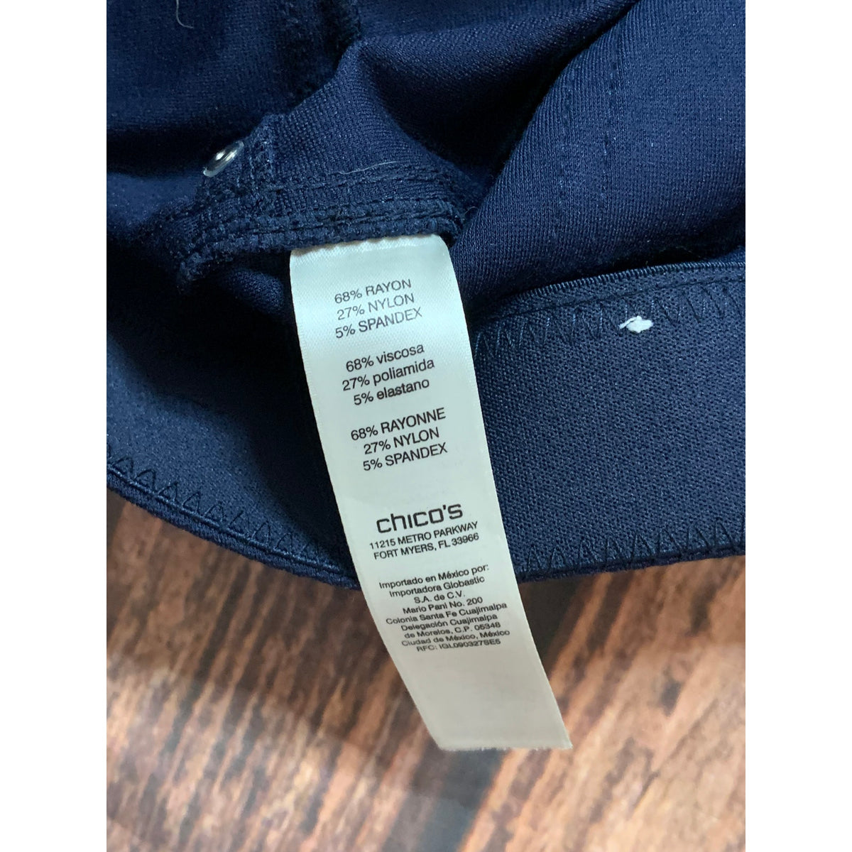 Chico's Travelers Pants Womens 0.5 (6/M) Short Navy Blue Pull-On Slim Straight