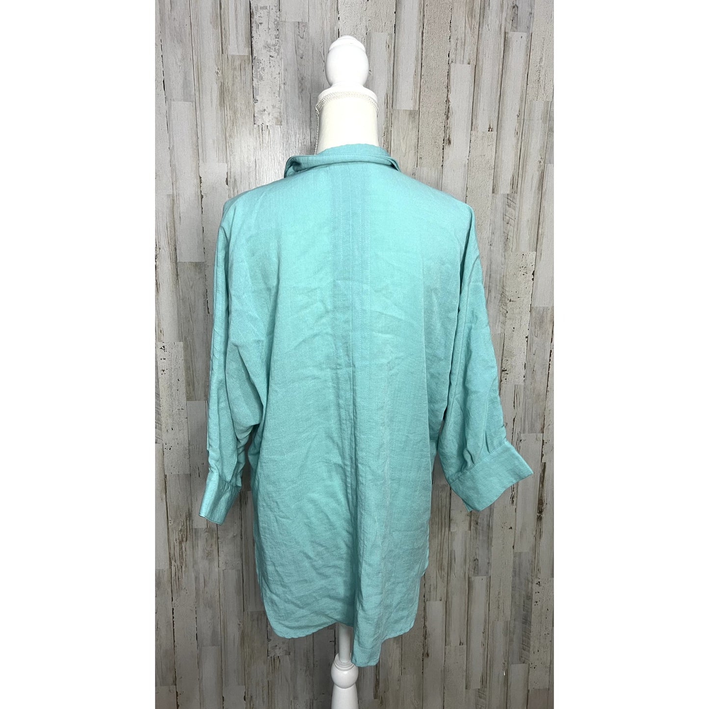 Fridaze Women's Small Teal 3/4 Sleeve Roll Tab Sleeve Linen Button-Up Shirt