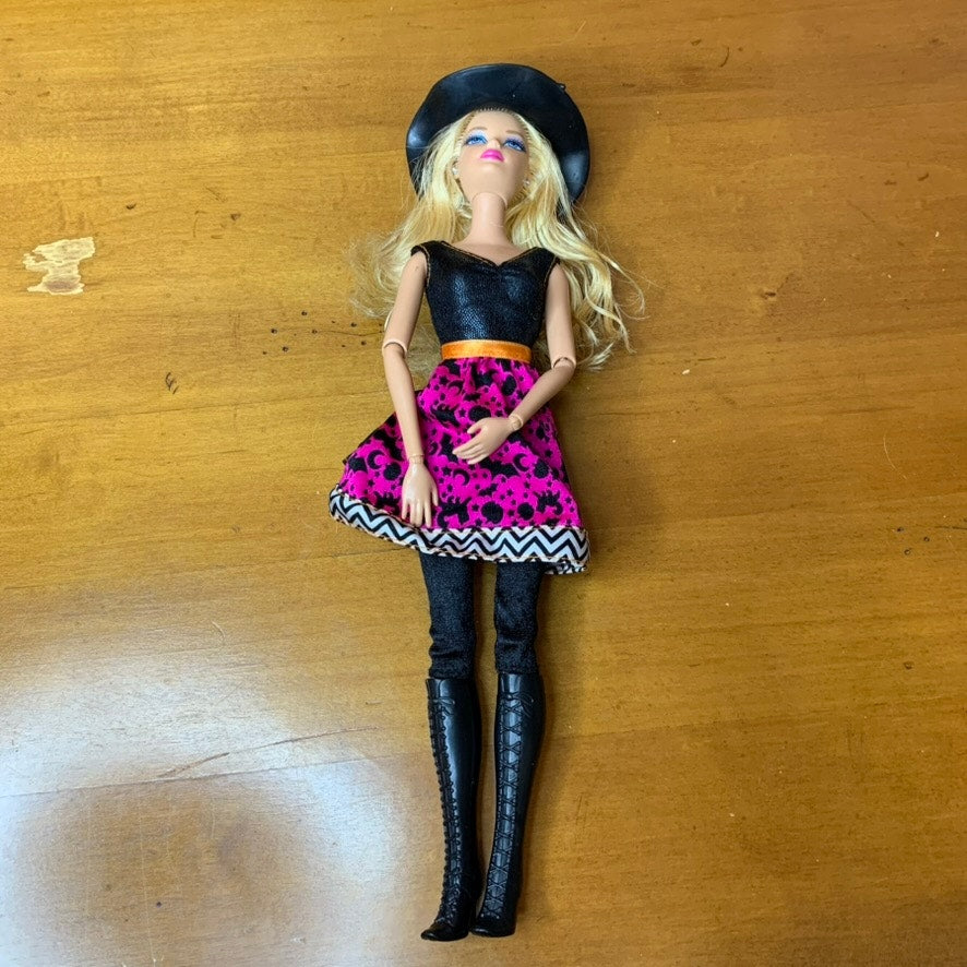 Barbie Halloween Fashion Dolls Lot of 2 Witch Costumes