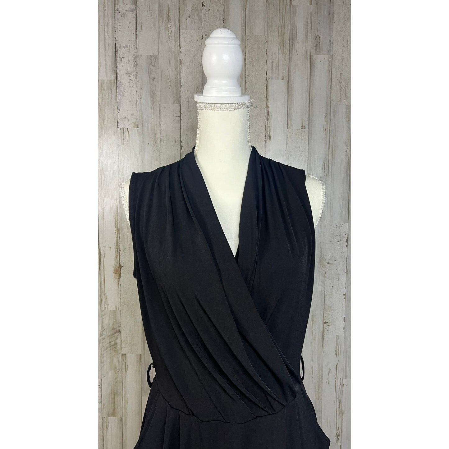 NWT NY&C Women's Medium Black Wrap V-Neck Sleeveless Romper Casual Party