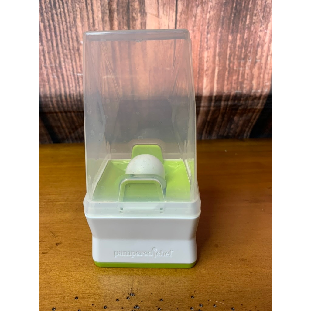 Pampered Chef Herb Mill Fresh Herb Grinder Chopper w/Lid
