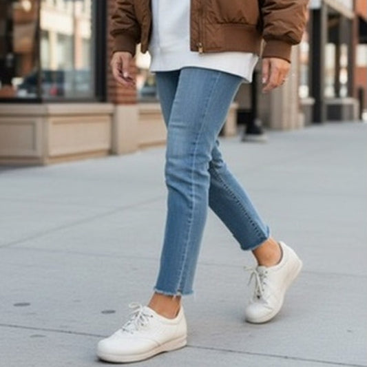 SAS Free Time Womens 8N Walking Sneakers White Lace Up Tripad Support Comfort