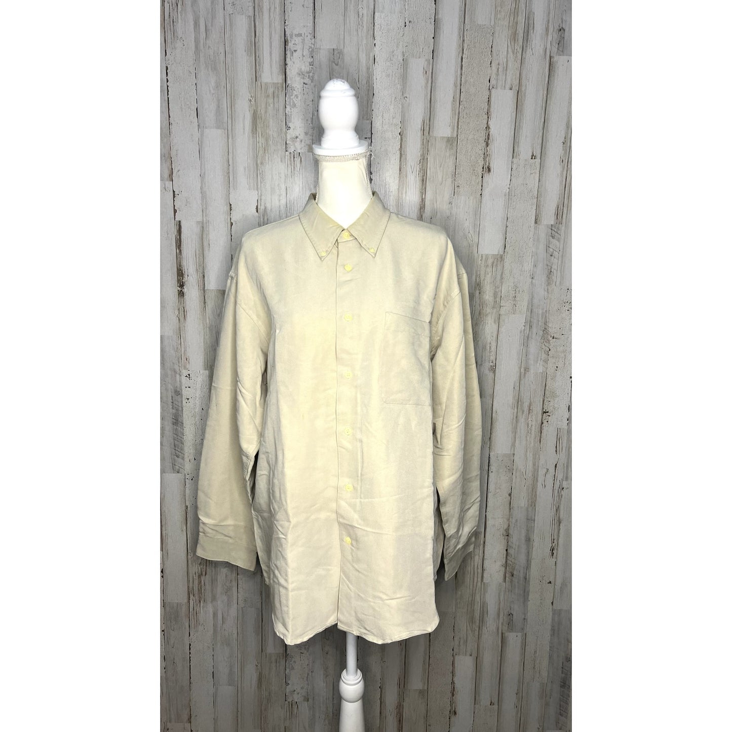 IZOD Men's Long Sleeve Button-Up Shirt Beige Size Large Casual Formal