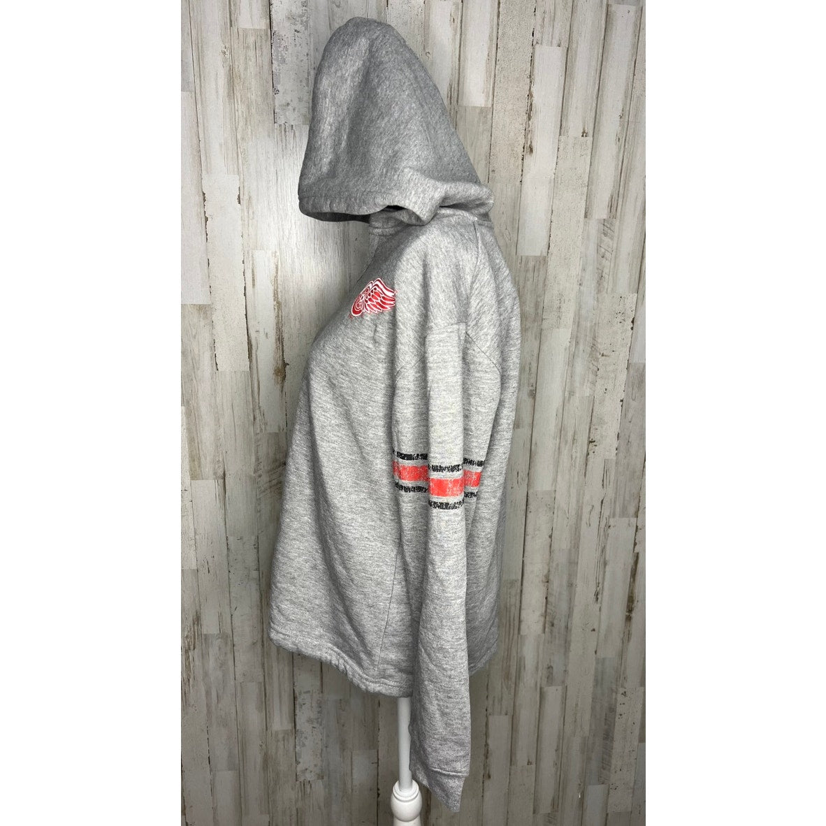 NWT NHL Detroit Red Wings Women's Medium Gray V-Neck Pullover Hoodie Jacket