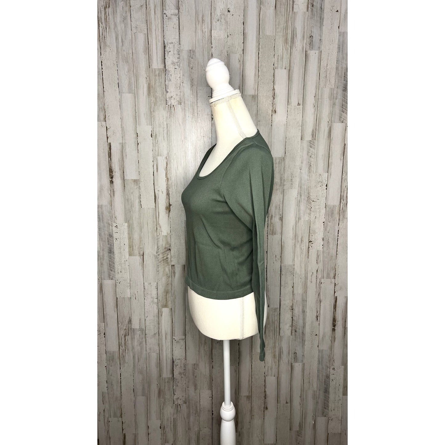 Aura Women's Green Square Neck Long Sleeve Blouse Size XL/XXL Casual