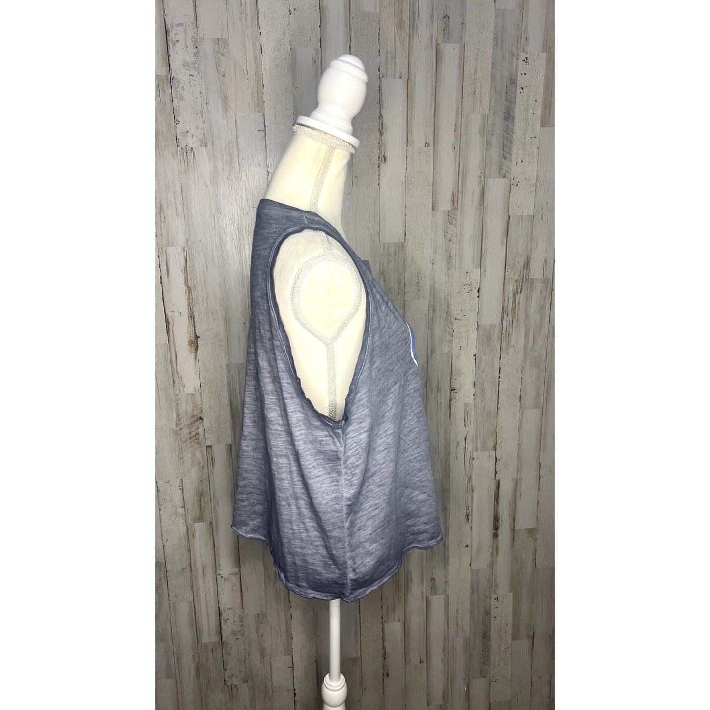 NWT UNC Tar Heels Ombre Gray Sleeveless Tank Top Women's Large Summer Casual