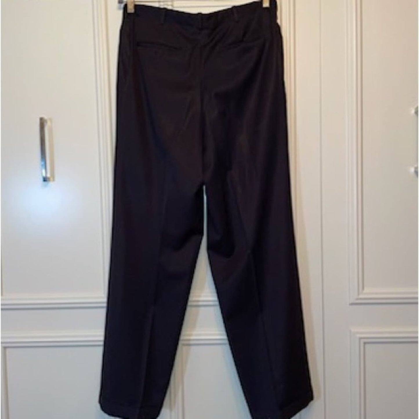 Classic Men's Black Pleated Trousers - Timeless Style! W39