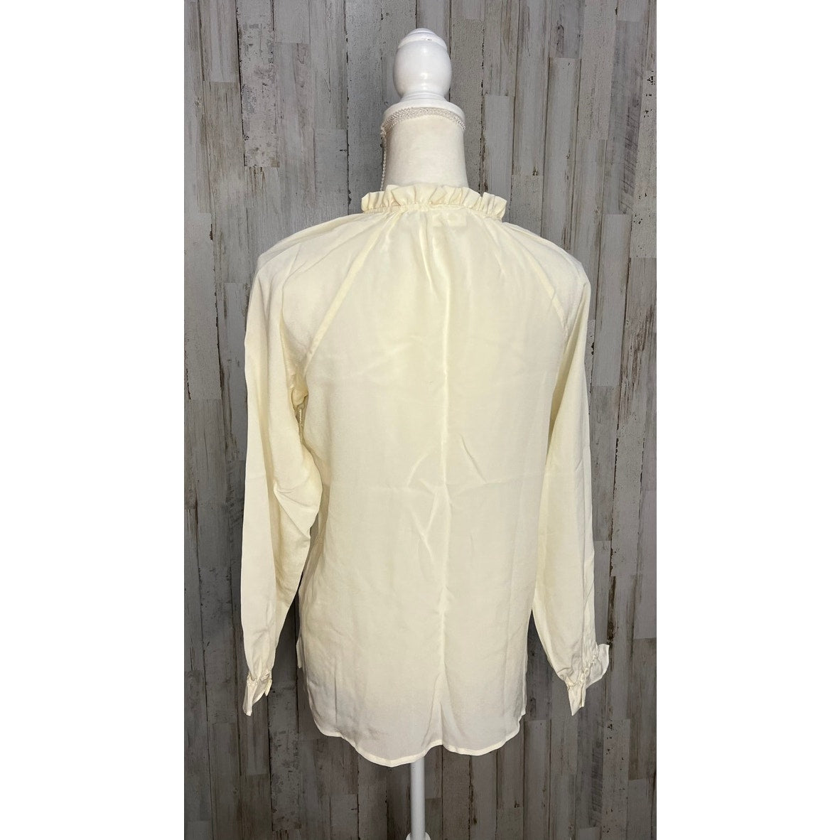 NWT Spartina 449 Women's Ivory Ruffle Neck Long Sleeve Blouse Size Small Casual