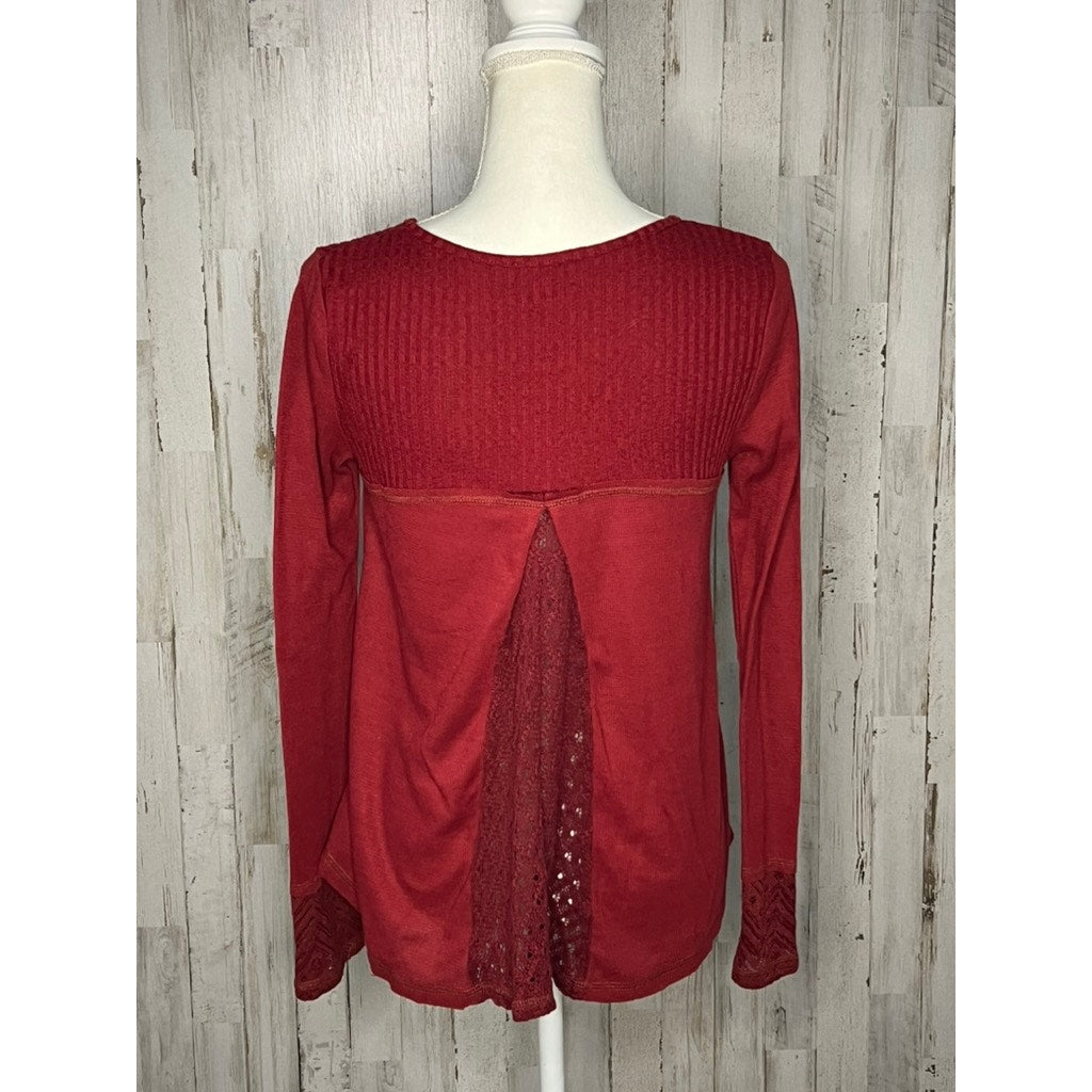 Miss Me Women's Red Lace Tunic Top Size Small Long Sleeve Casual