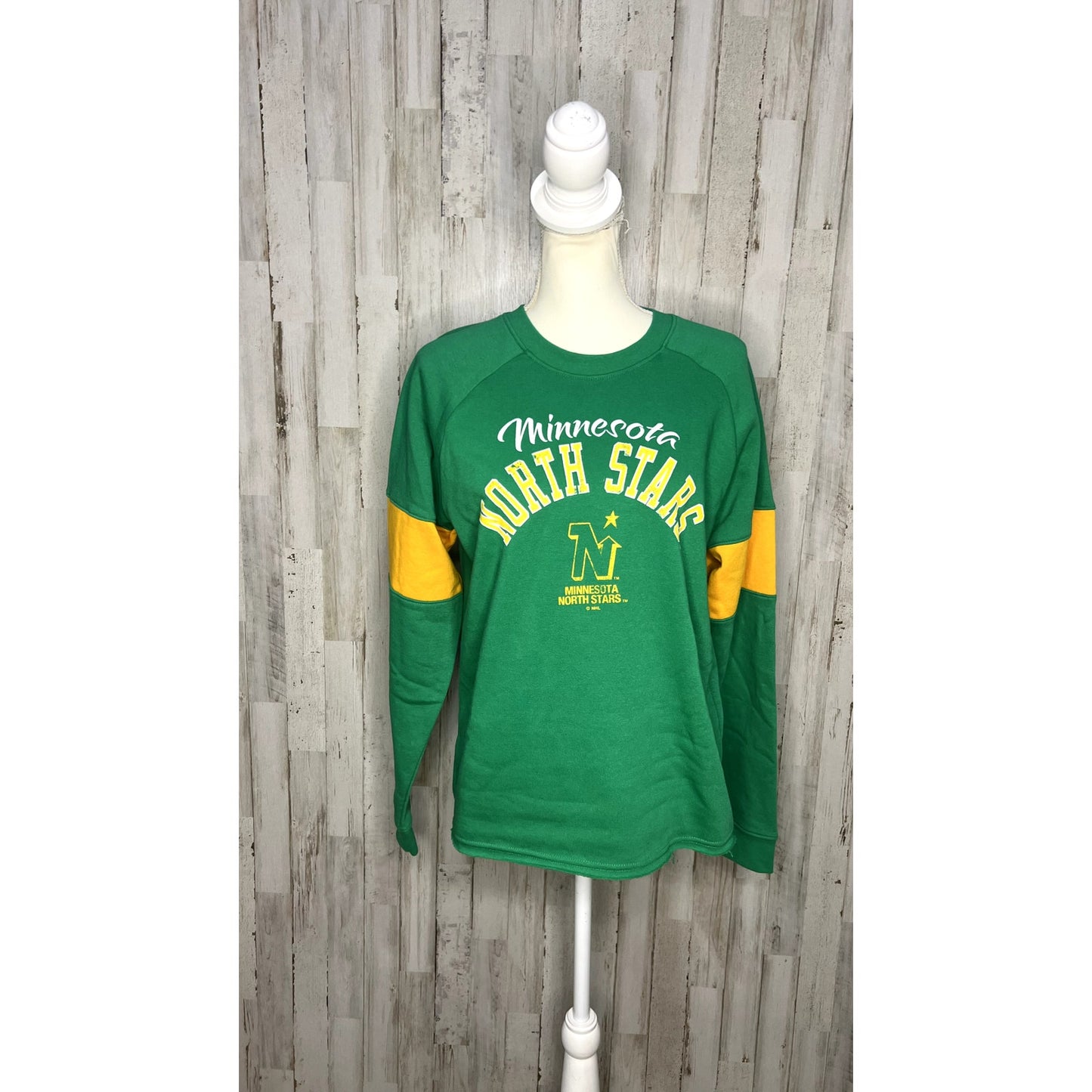 NWT Vintage Hockey NHL Minnesota North Stars Women's Green Crewneck Sweatshirt