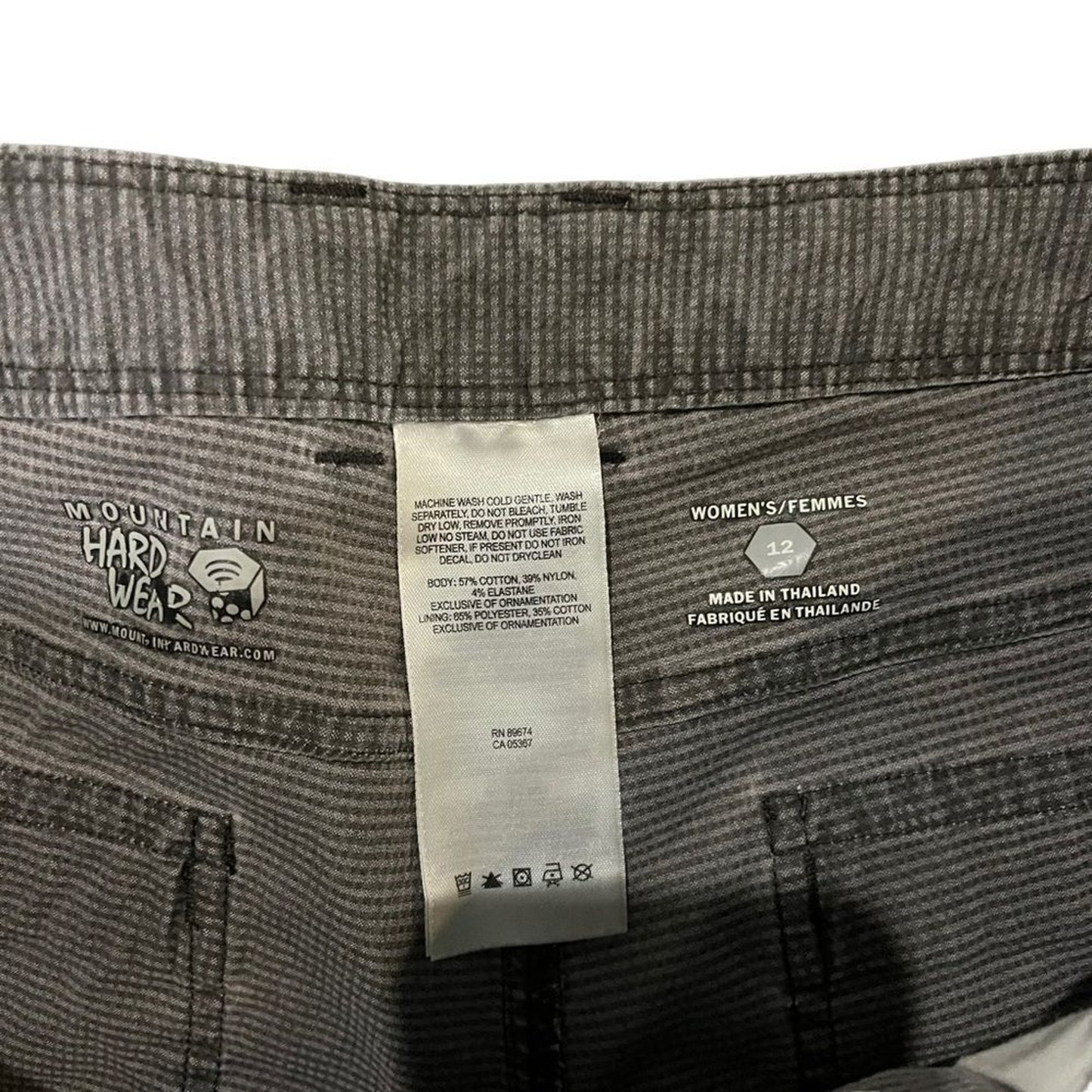Mountain Hardwear Shorts Womens Size 12 Gray Twill Roll Cuff Stretch
