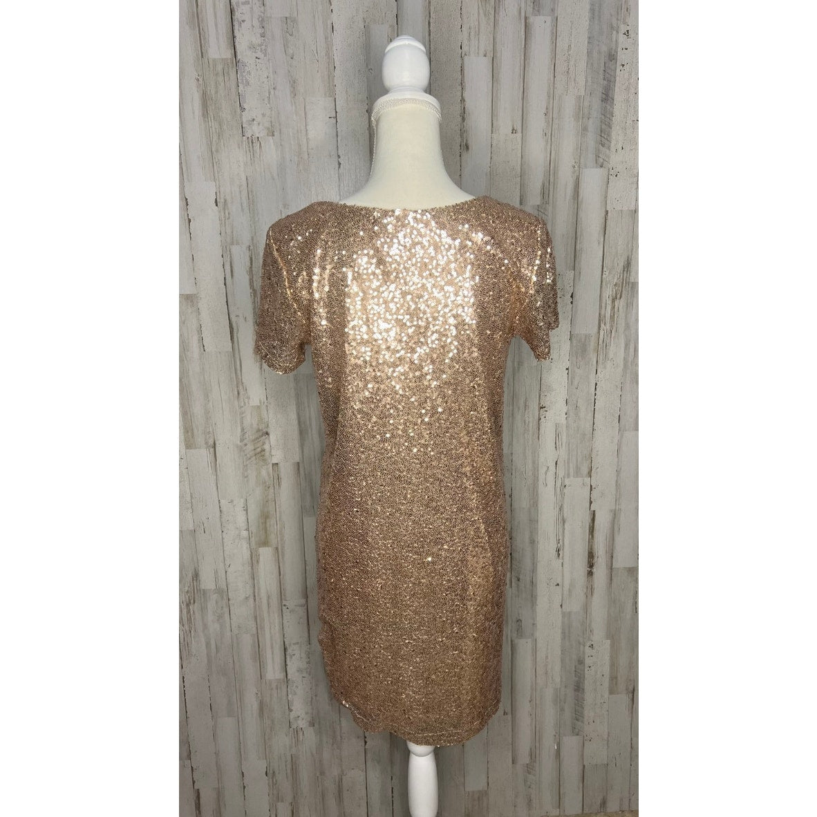 Lulu's Women's Gold Sequin Shift Dress Short Sleeve Party Size Small