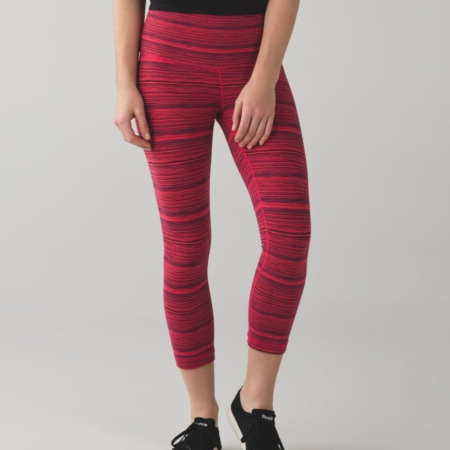 Lululemon Wunder Under Hi-Rise Crop Red Cyber Stripe Leggings Women’s Size 6