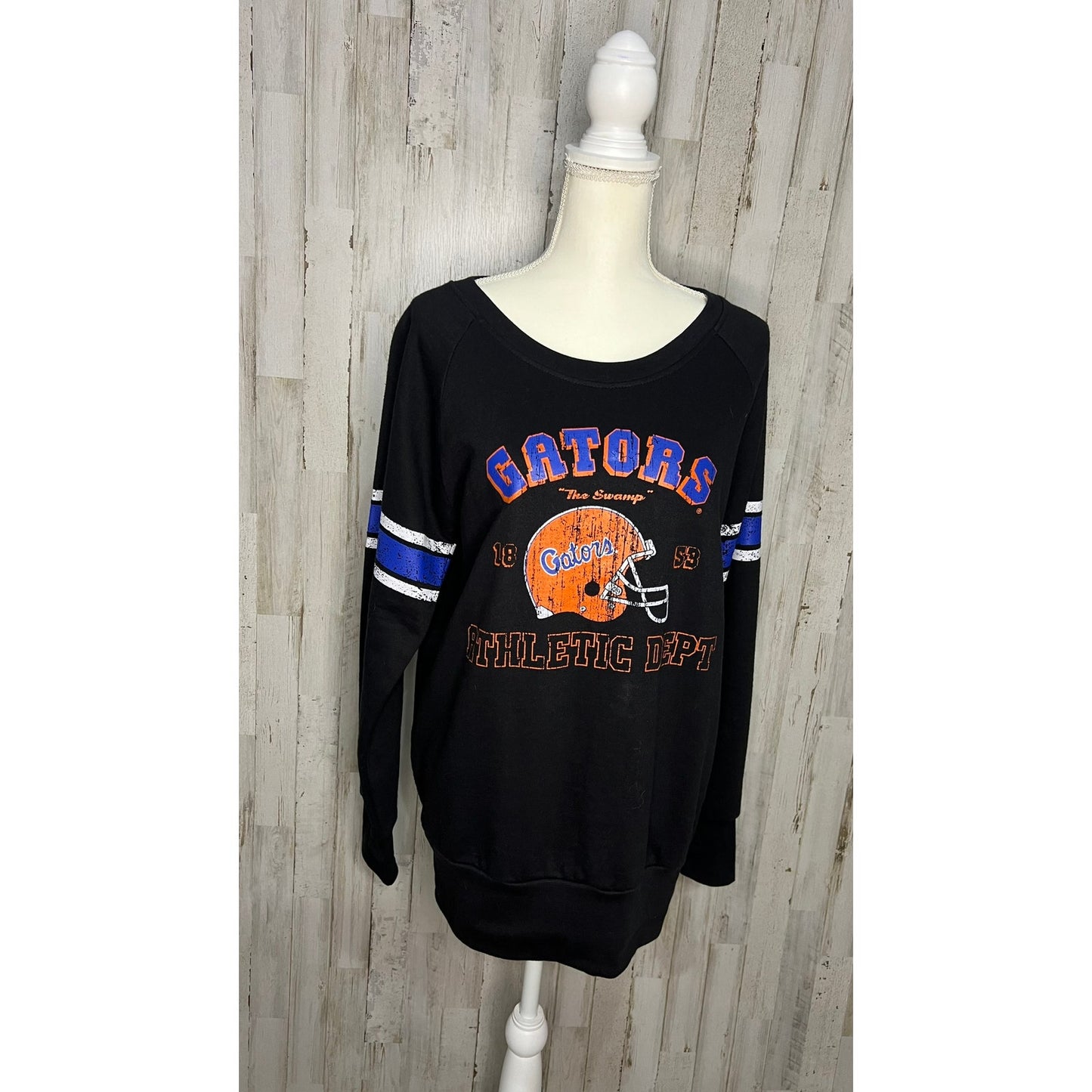 Women's Large University of Florida Gators Black Pullover Sweatshirt