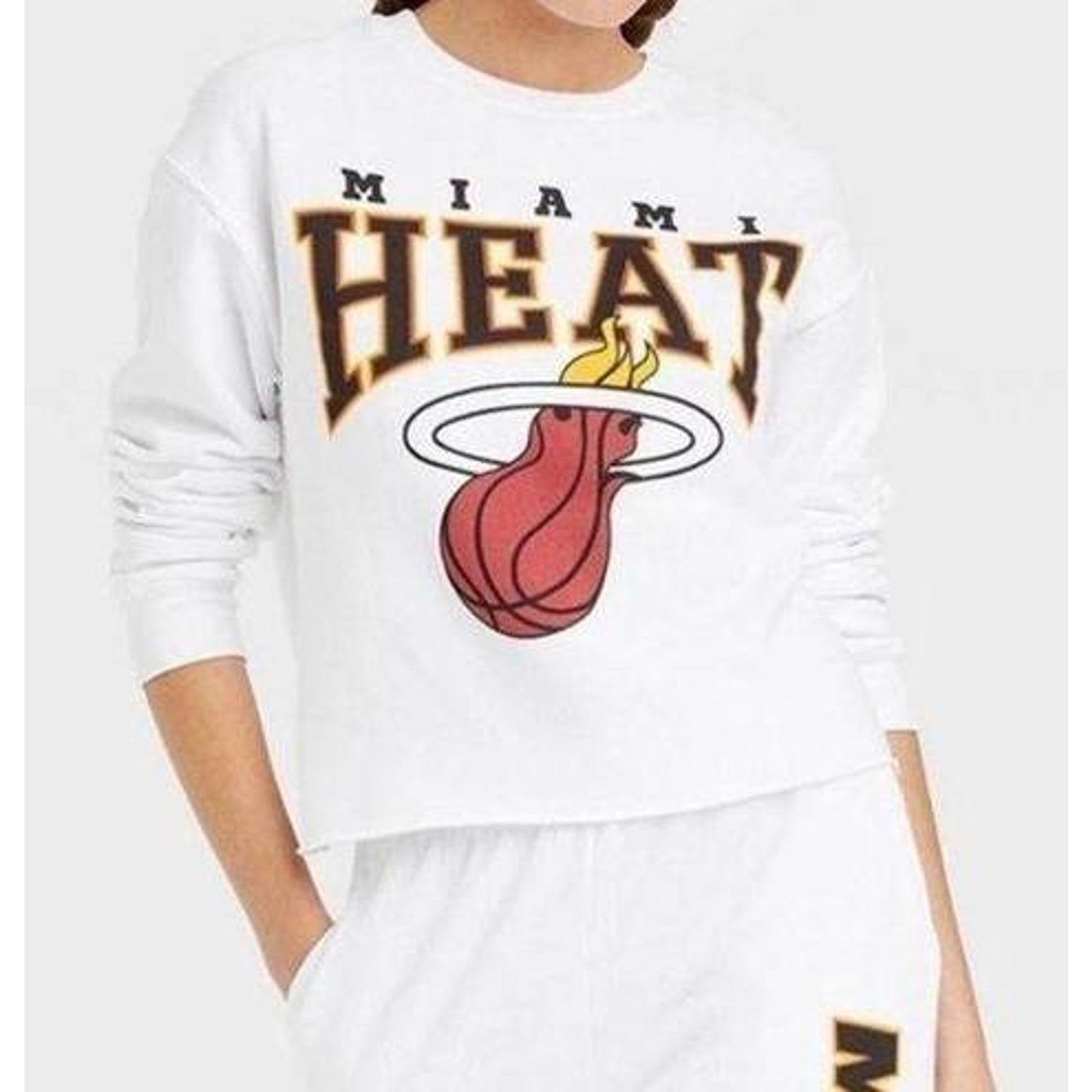 Hybrid Apparel NBA Miami Heat White Cropped Crewneck Sweatshirt Women's Size XXL