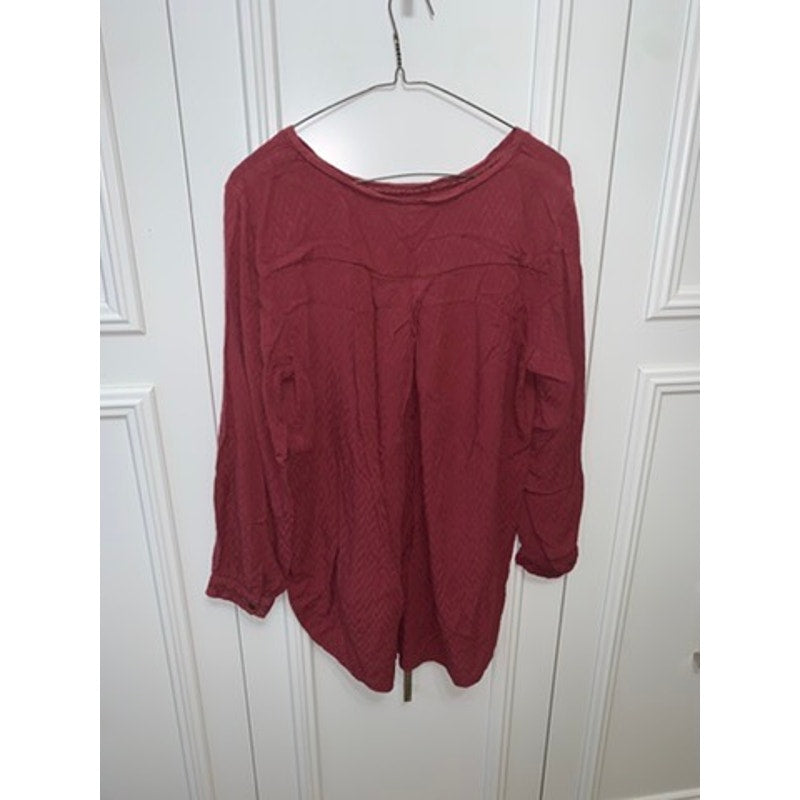Ariat Women's Long Sleeve Blouse Red Size Large Round Neck