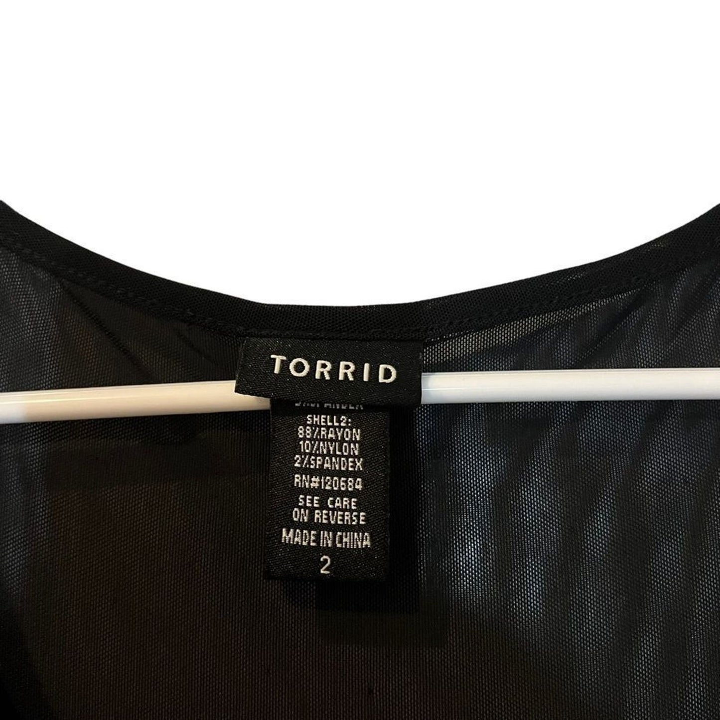 TORRID Round Neck Short Sleeve shirt BLACK WHITE MESH Rayon TOP Plus Sz 2