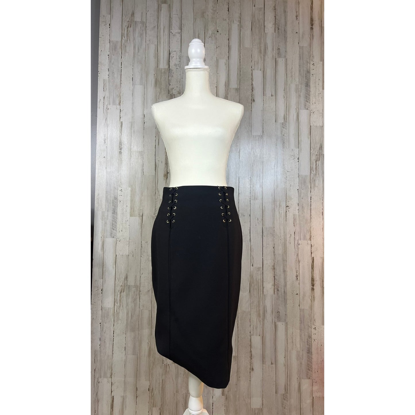 NWT White House Black Market Women's Size 8 Black Lace-Up Pencil Skirt