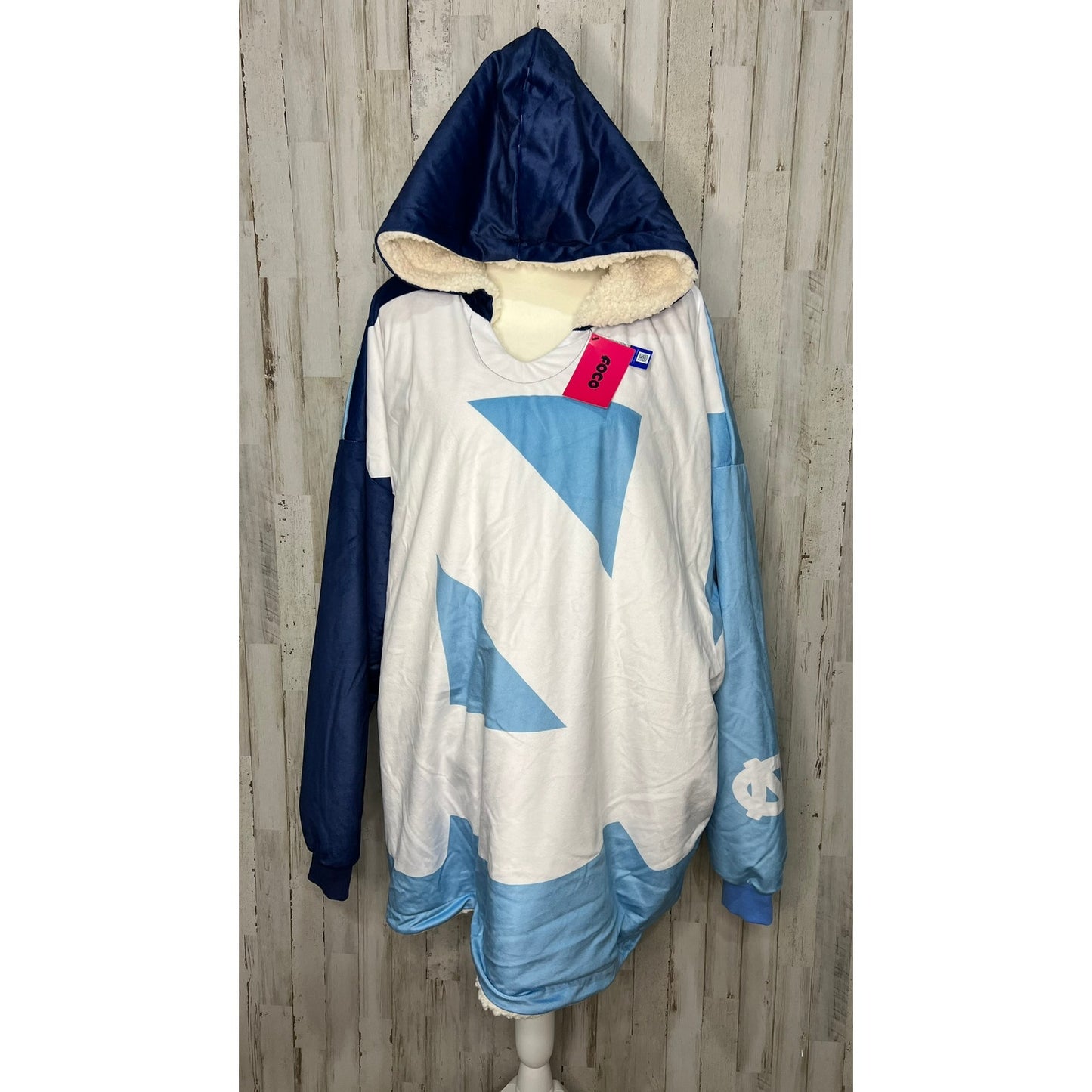 NWT FOCO North Carolina Tar Heels Reversible Colorblock Hoodeez Jacket