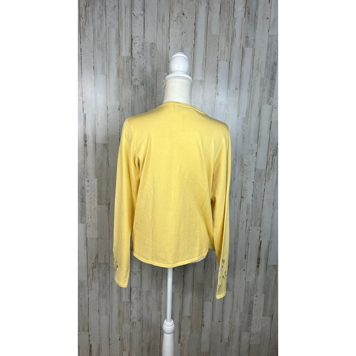 Pendleton Women's Small Yellow Embroidered Cardigan Sweater Long Sleeve V-Neck