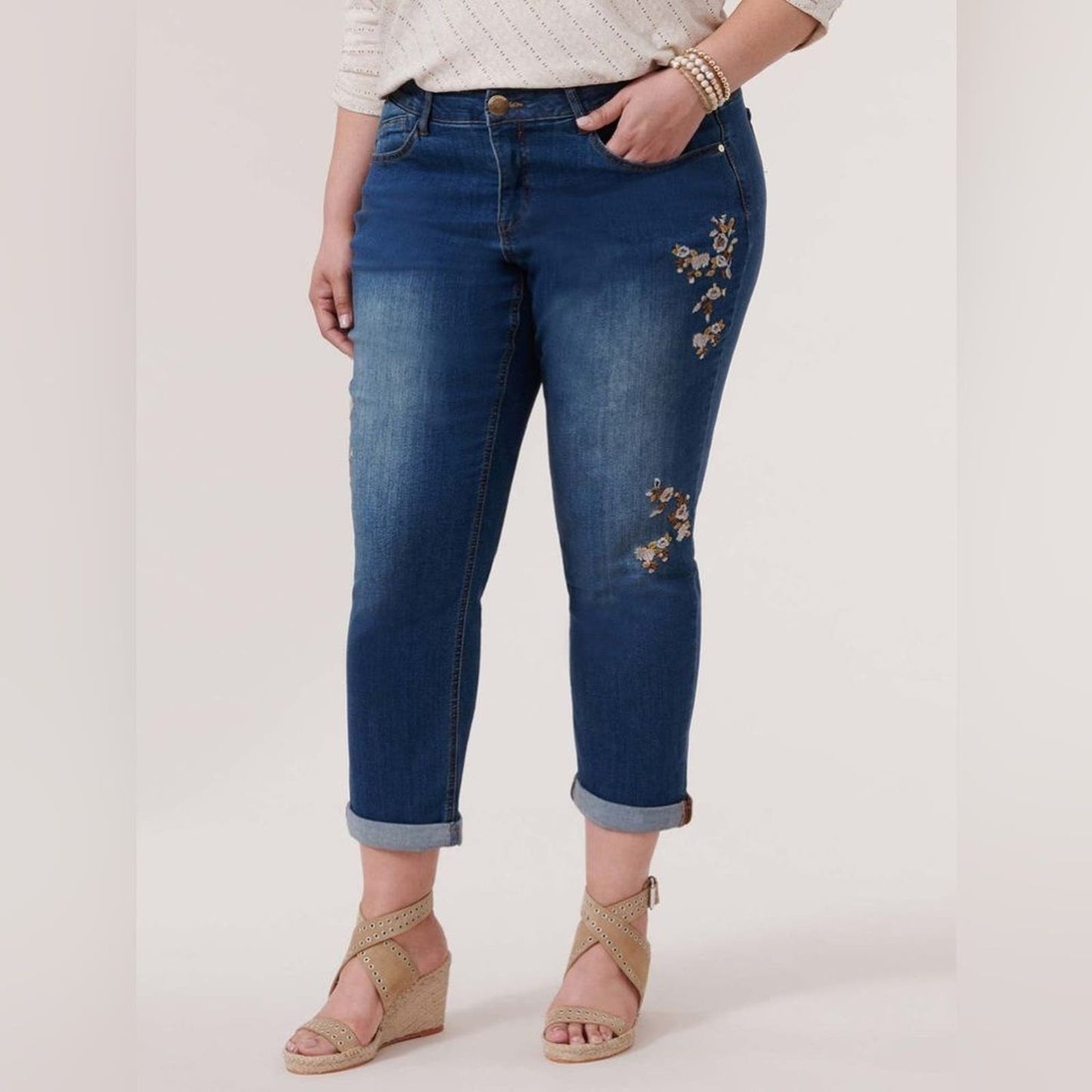 "Ab"solution® Roll Cuff Embroidered Plus Girlfriend Jean "Flex"-Ellent