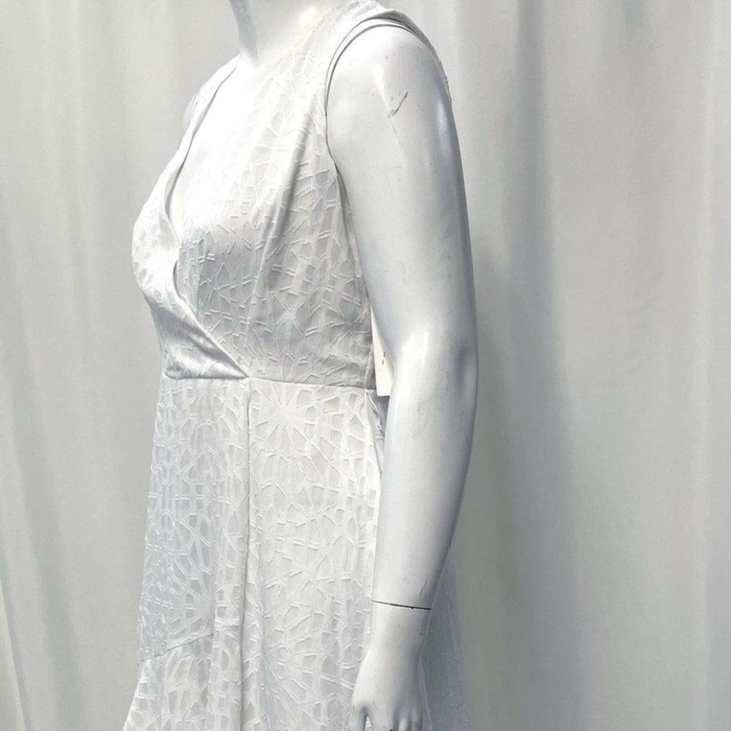 NWT Hugo Boss White High Low Hem Deep V Neck Dress Women's Size 10