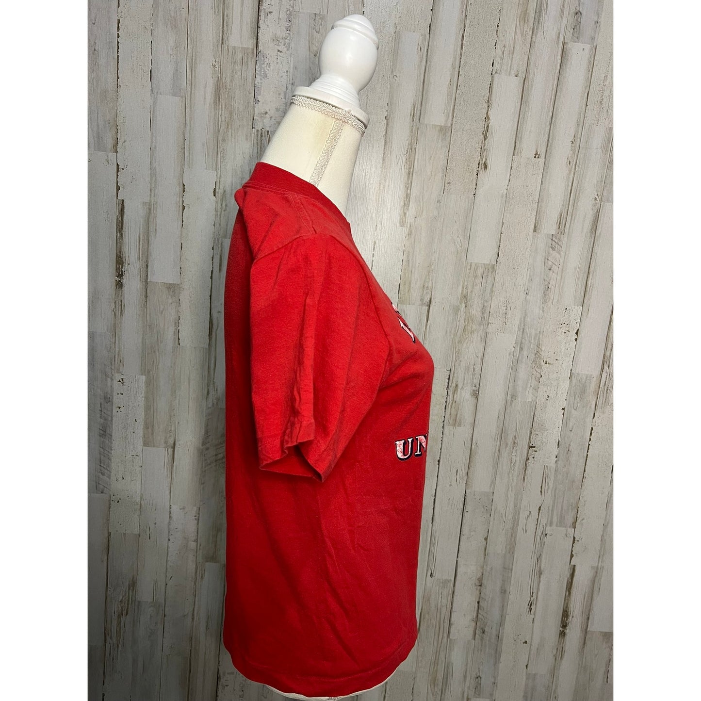 Vintage Indiana University Women's Red Graphic T-Shirt Size Medium 1980s