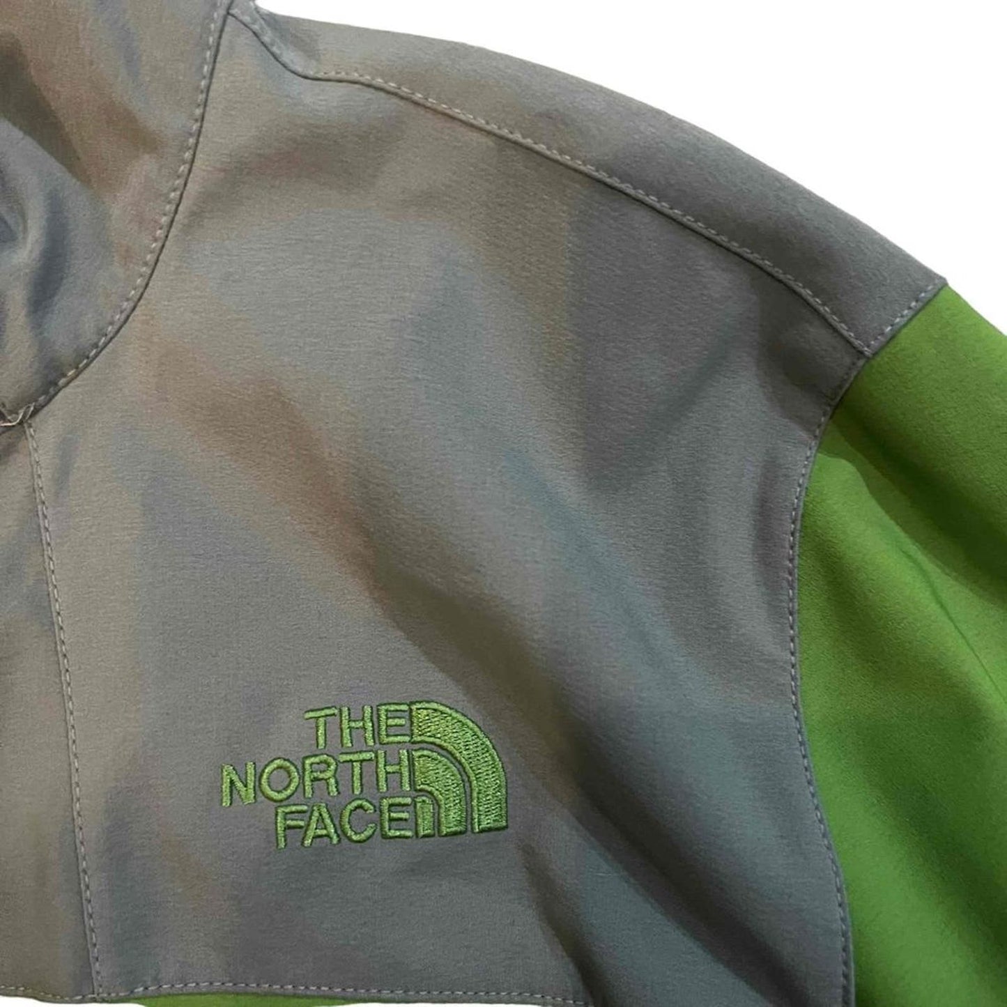 The North Face Men's Green Softshell Water-Resistant Fleece Jacket Size Large