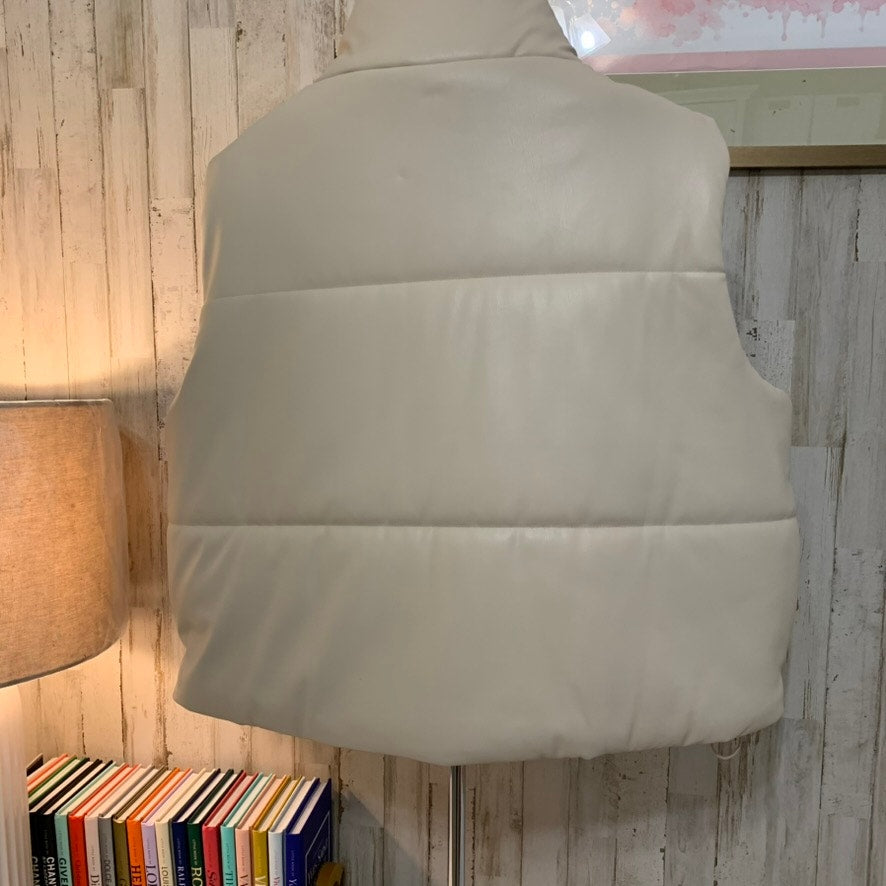 NWT No Boundaries Puffer Vest Women2XL Ivory Quilted Snap Front