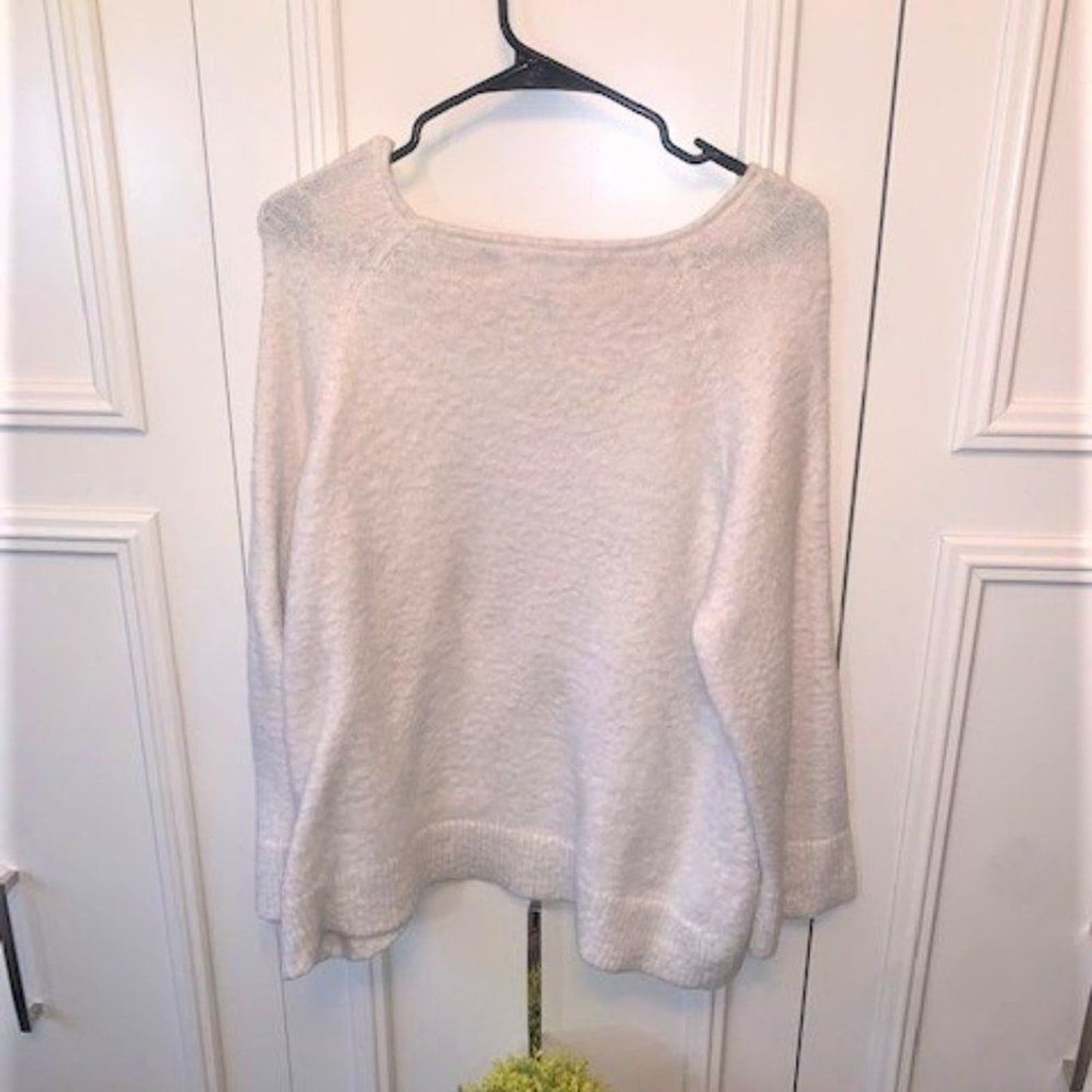 Workshop Republic cream sweater XL