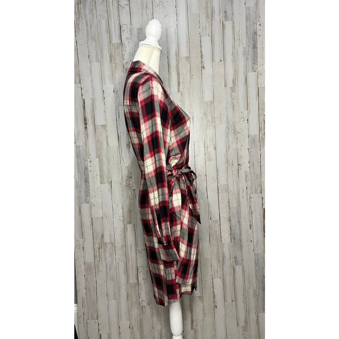 UNTUCKit Women's Plaid Wrap Dress Size 8 Knee Length Casual Fall