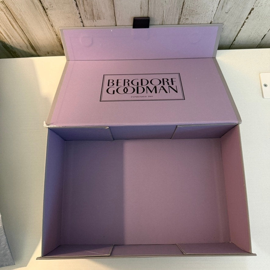 Bergdorf Goodman Gift Box Gray Hinged Magnetic Lid Tissue Paper 12 in