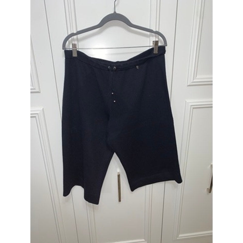 St. John Sport Women's Black Knit Drawstring Capri Pants Size XL Casual