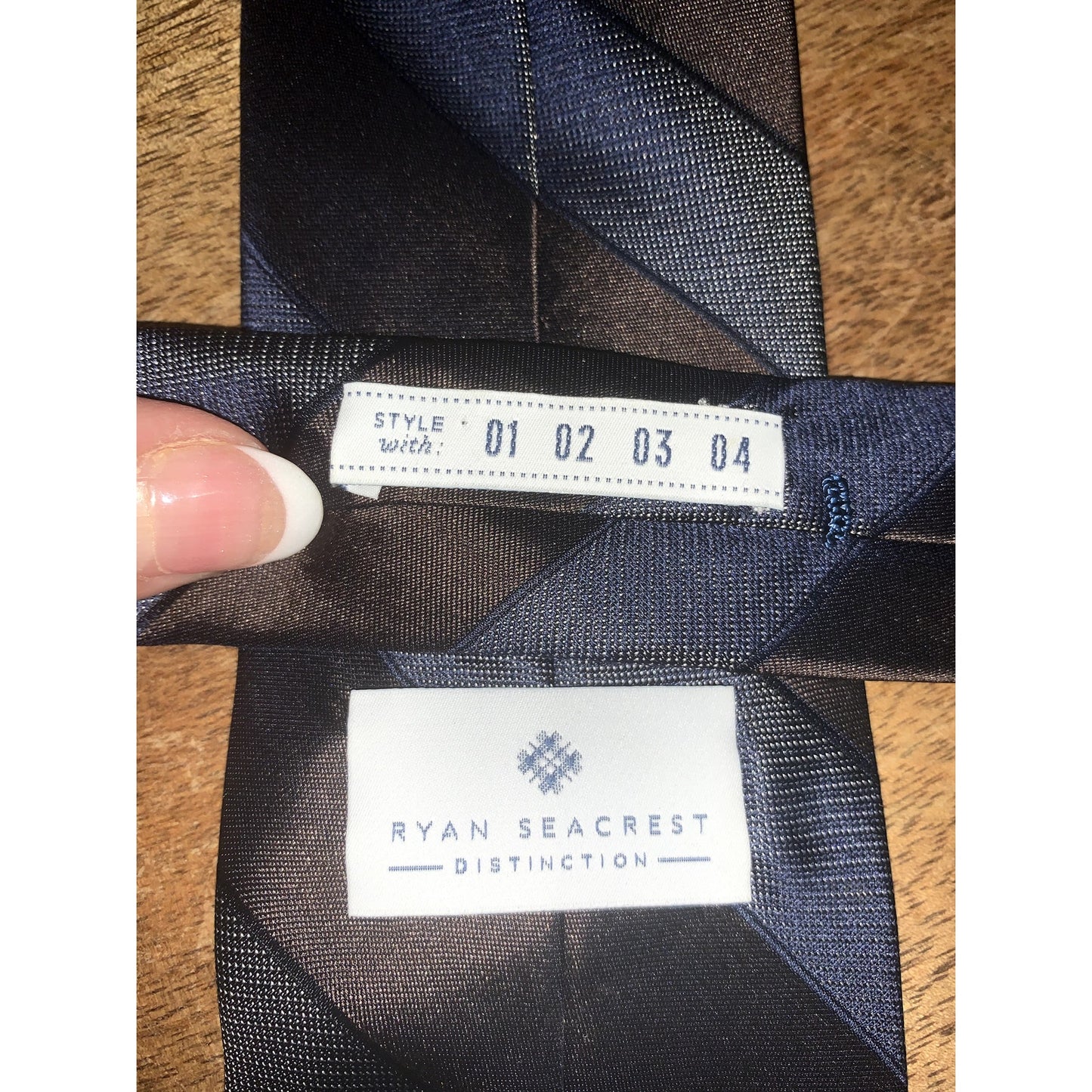 Ryan Seacrest Distinction Men's Blue Striped Silk Necktie