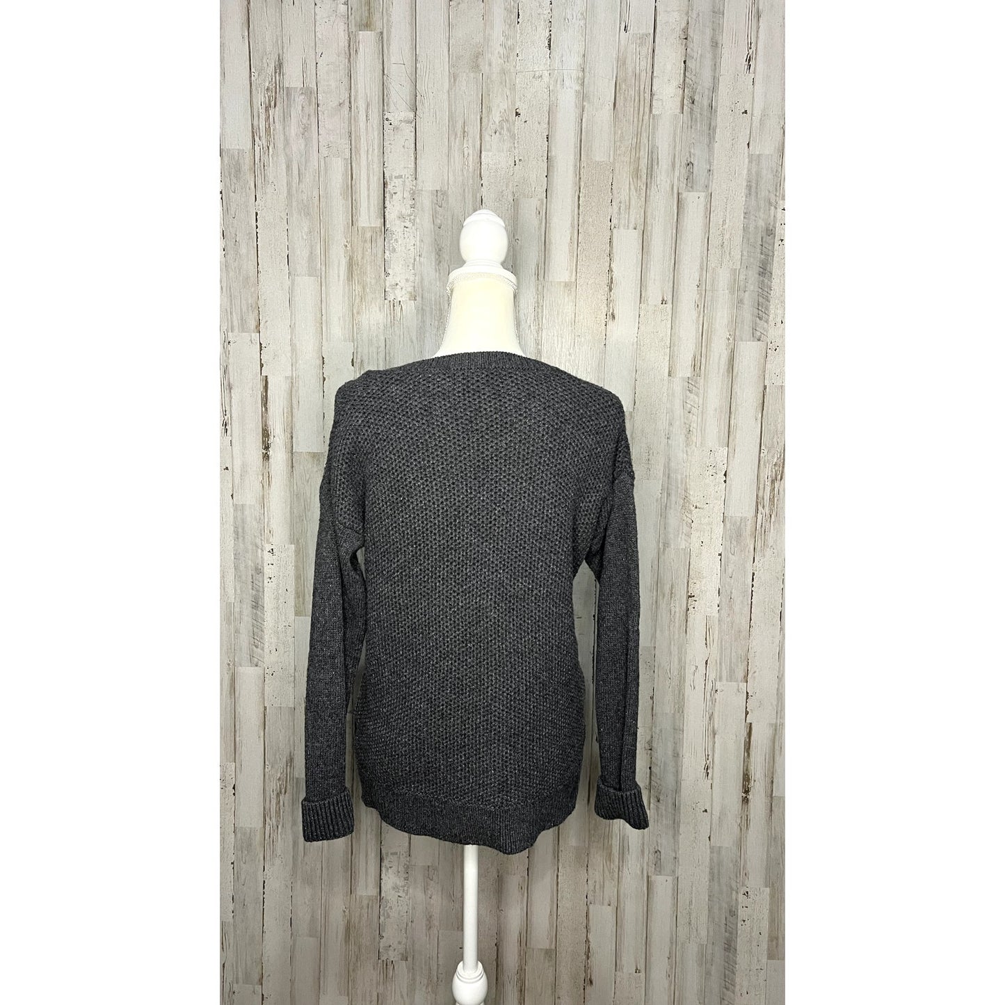 Banana Republic Women's V-Neck Knit Gray Pullover Sweater Size Small