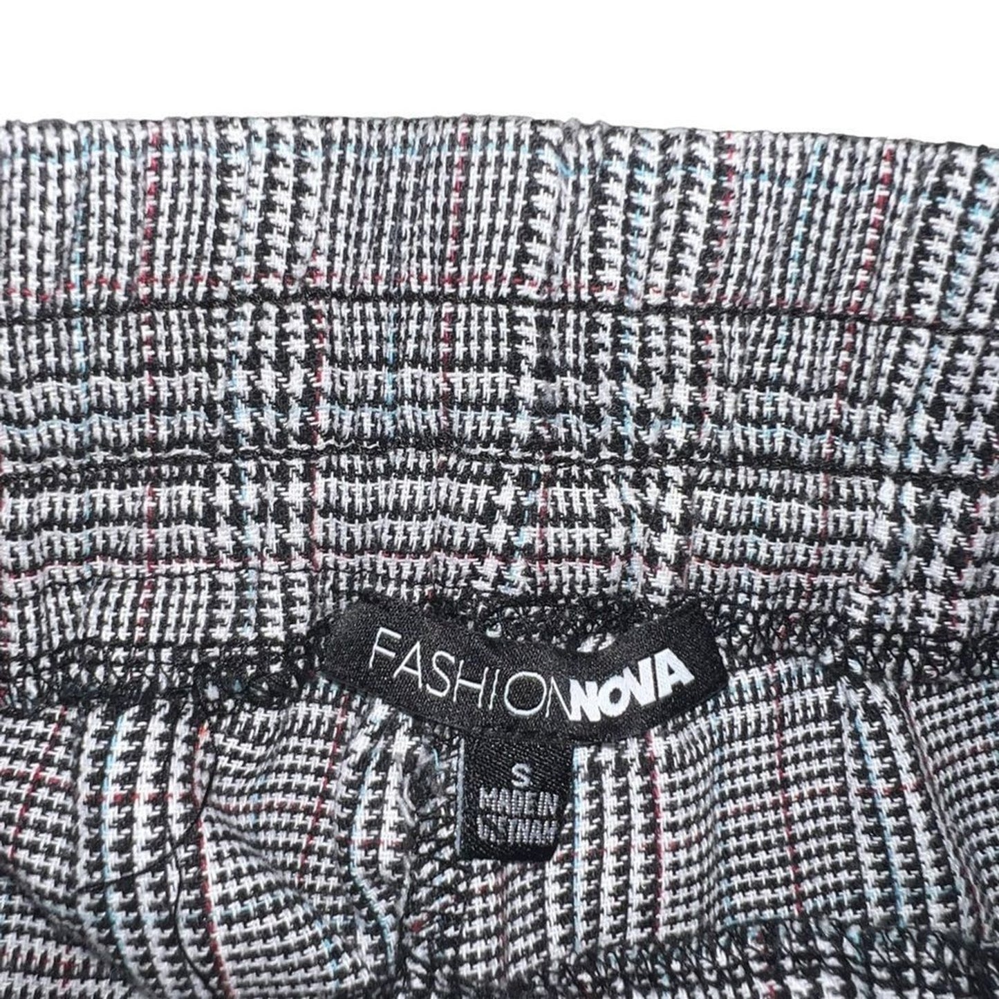 Fashion Nova Pants Womens Size Small Gray Black Plaid Pull On Straight Leg