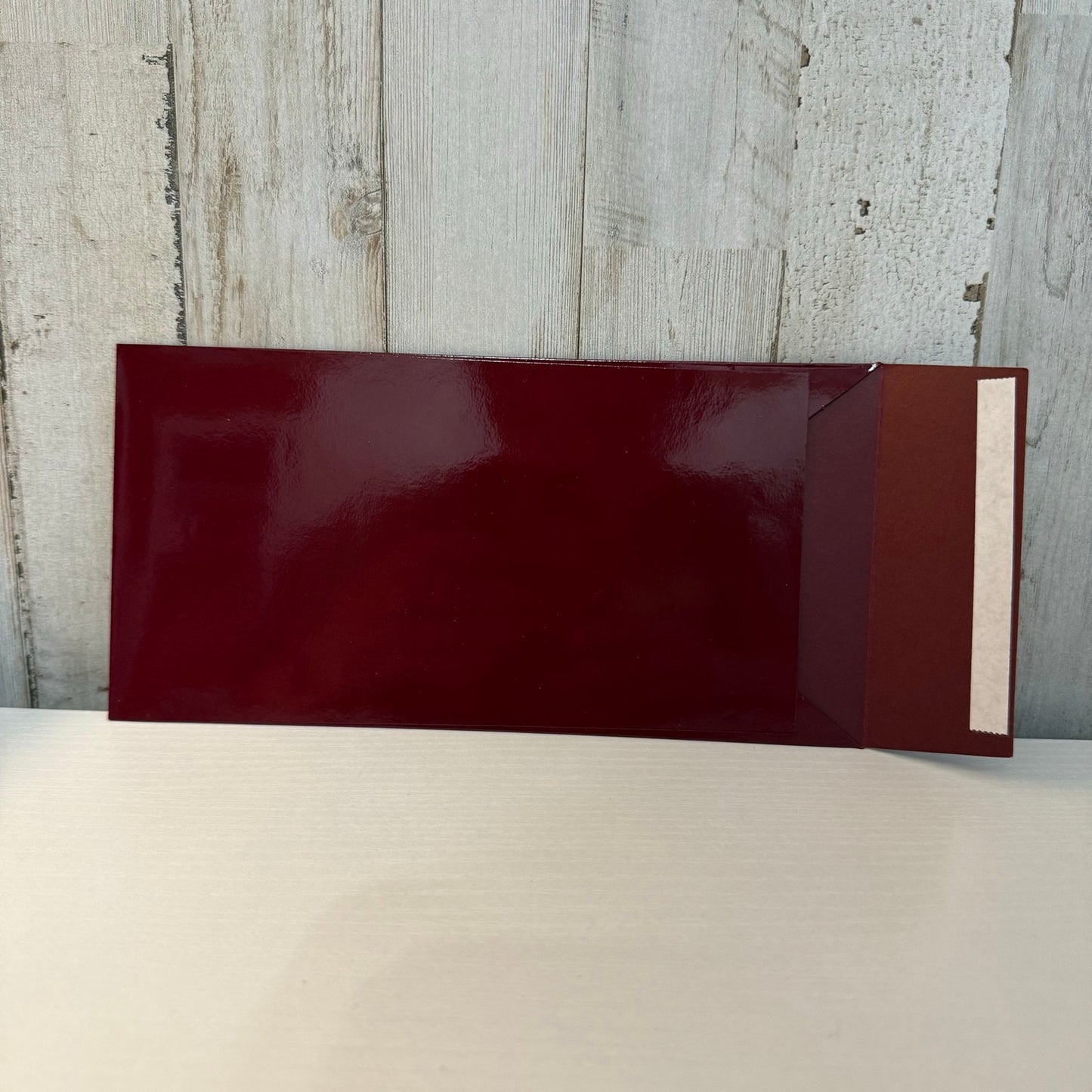 Gucci Burgundy Logo Envelope Gift Card Holder Receipt Sleeve Adhesive Seal