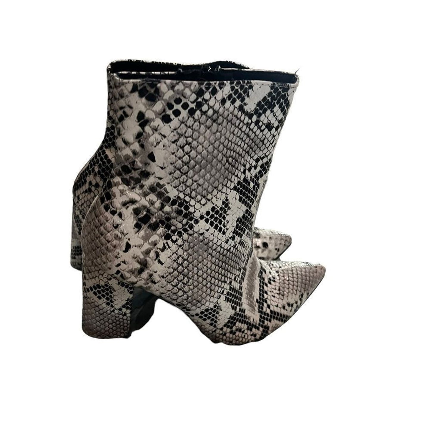 Pointed Toe Block Heel Snakeskin Bootie Women's Size 8.5