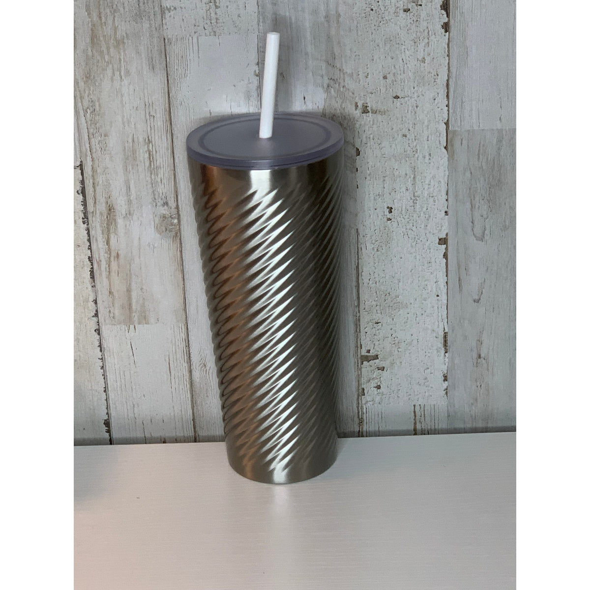 Starbucks 2022 Holiday Silver Swirl Cold Cup Tumbler 24oz Lid Straw